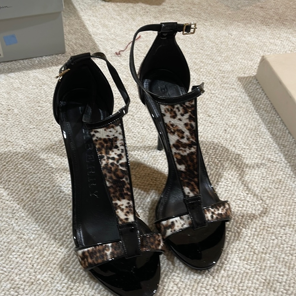 Burberry women shoes
